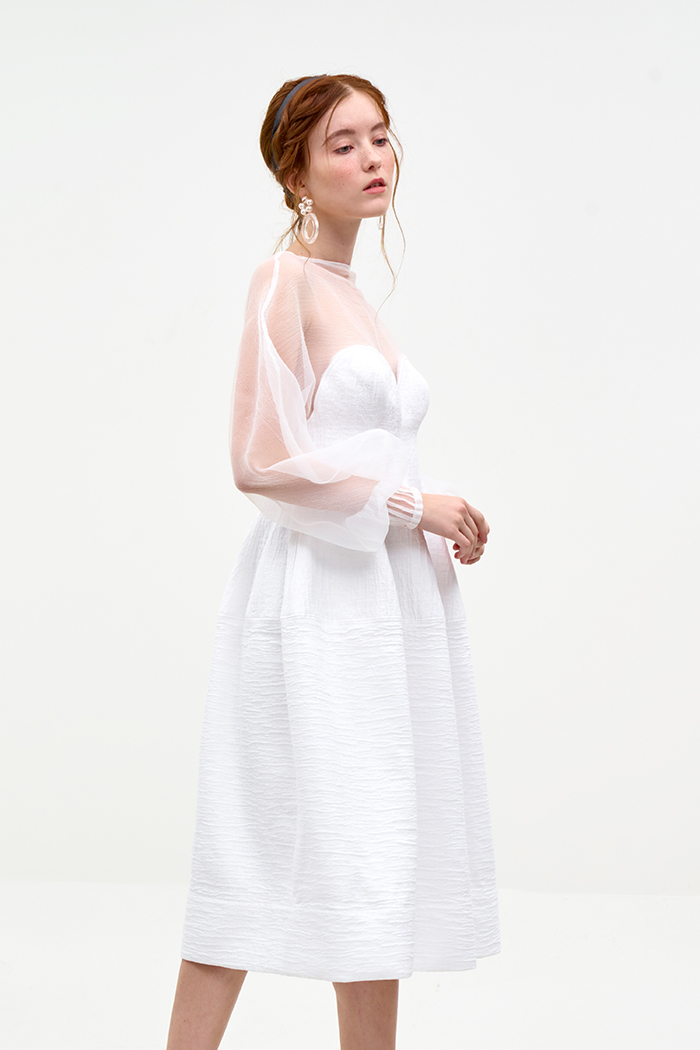Đầm midi sheer cúp ngực hở lưng