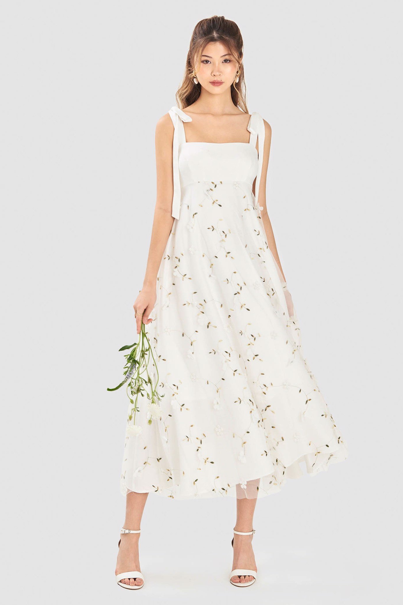 Đầm 2 dây nơ layer sheer đính hoa