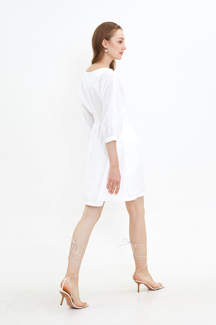 Đầm tay liền xếp ly eo