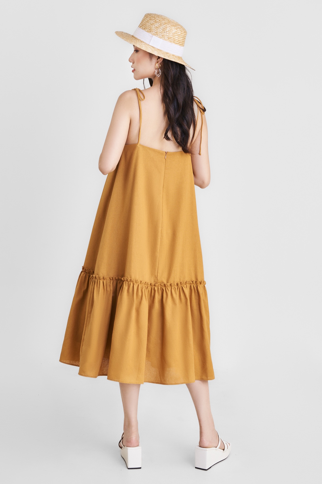 Đầm 2 dây midi linen hạ eo