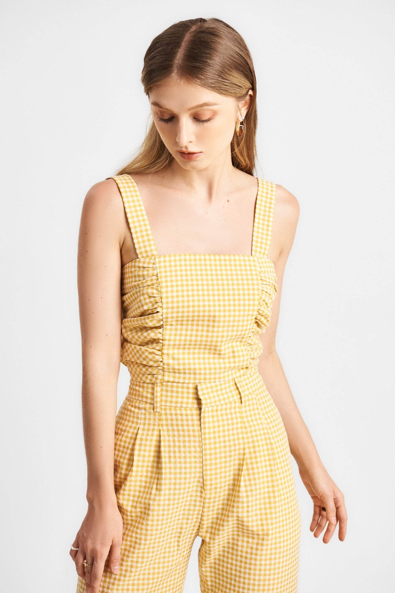  Áo crop top gingham nơ sau 