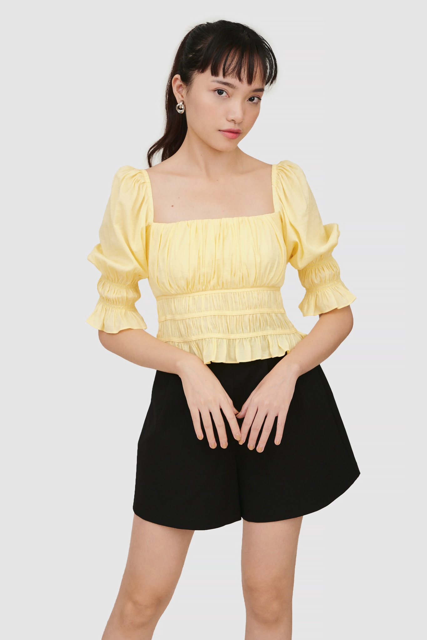 Áo kiểu crop nhún thân viền bèo