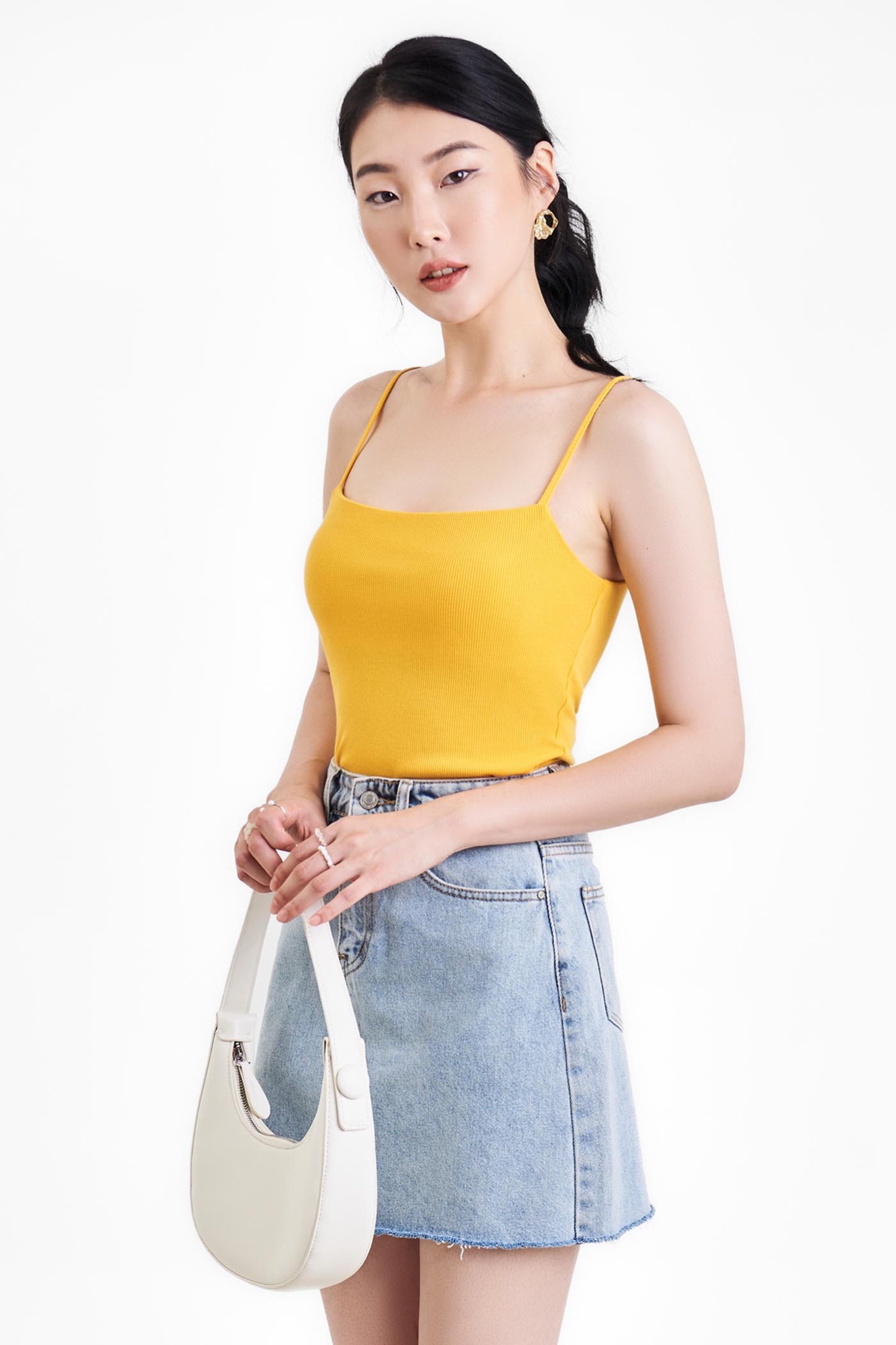 Áo thun ôm 2 dây cơ bản