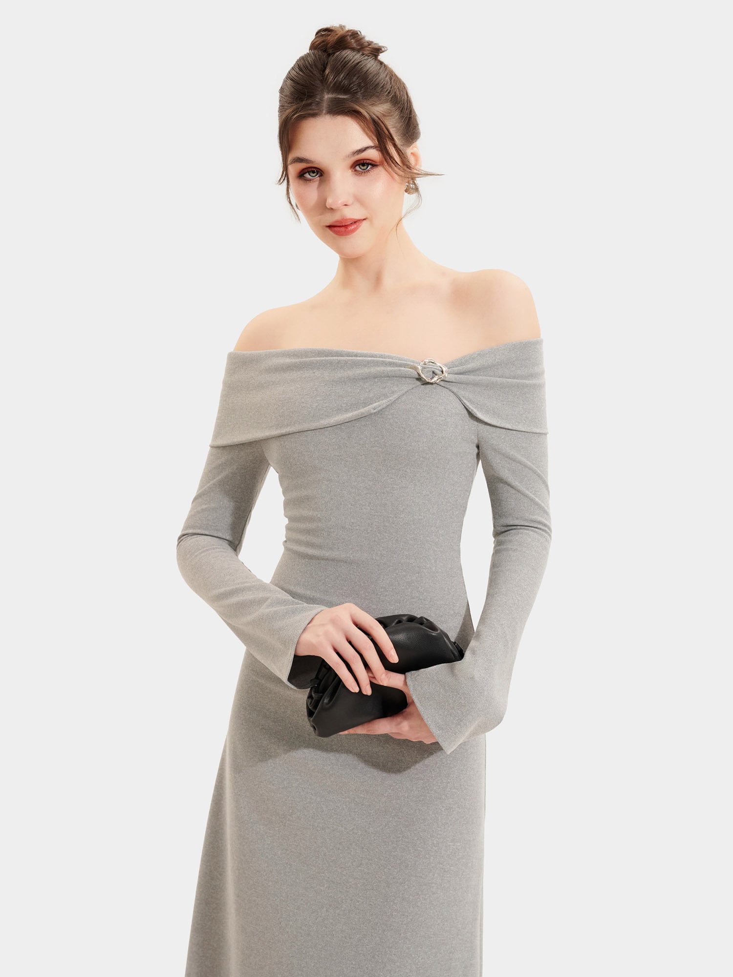 Đầm midi form ôm tay dài bẹt vai đính khoen