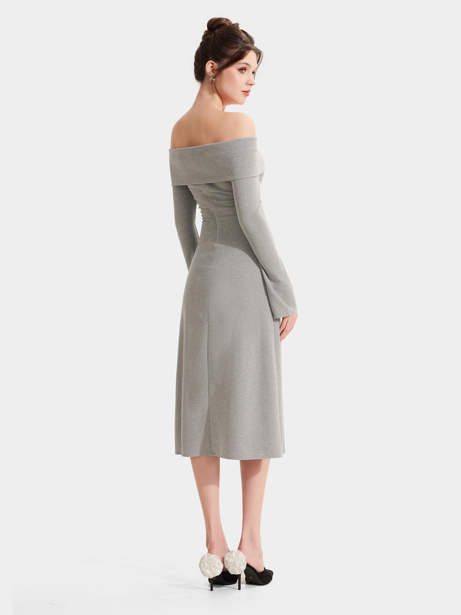  Đầm midi form ôm tay dài bẹt vai đính khoen 