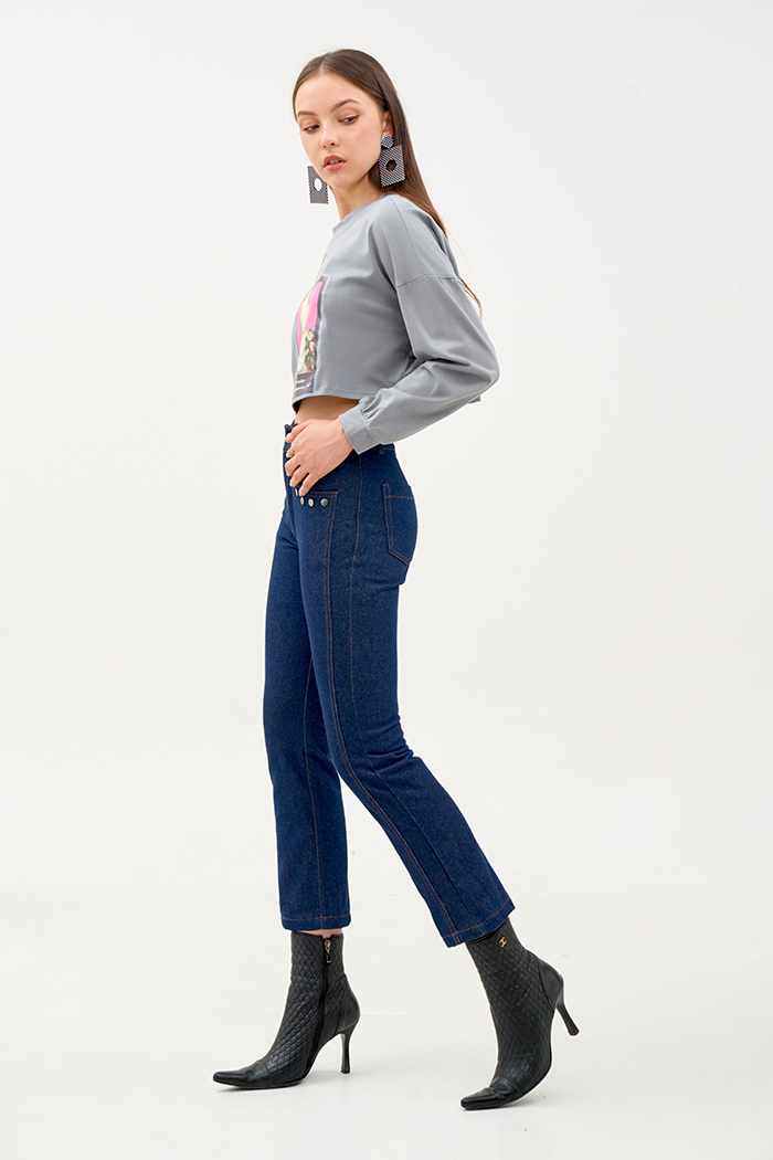 Áo thun croptop tai dài in tranh cổ điển