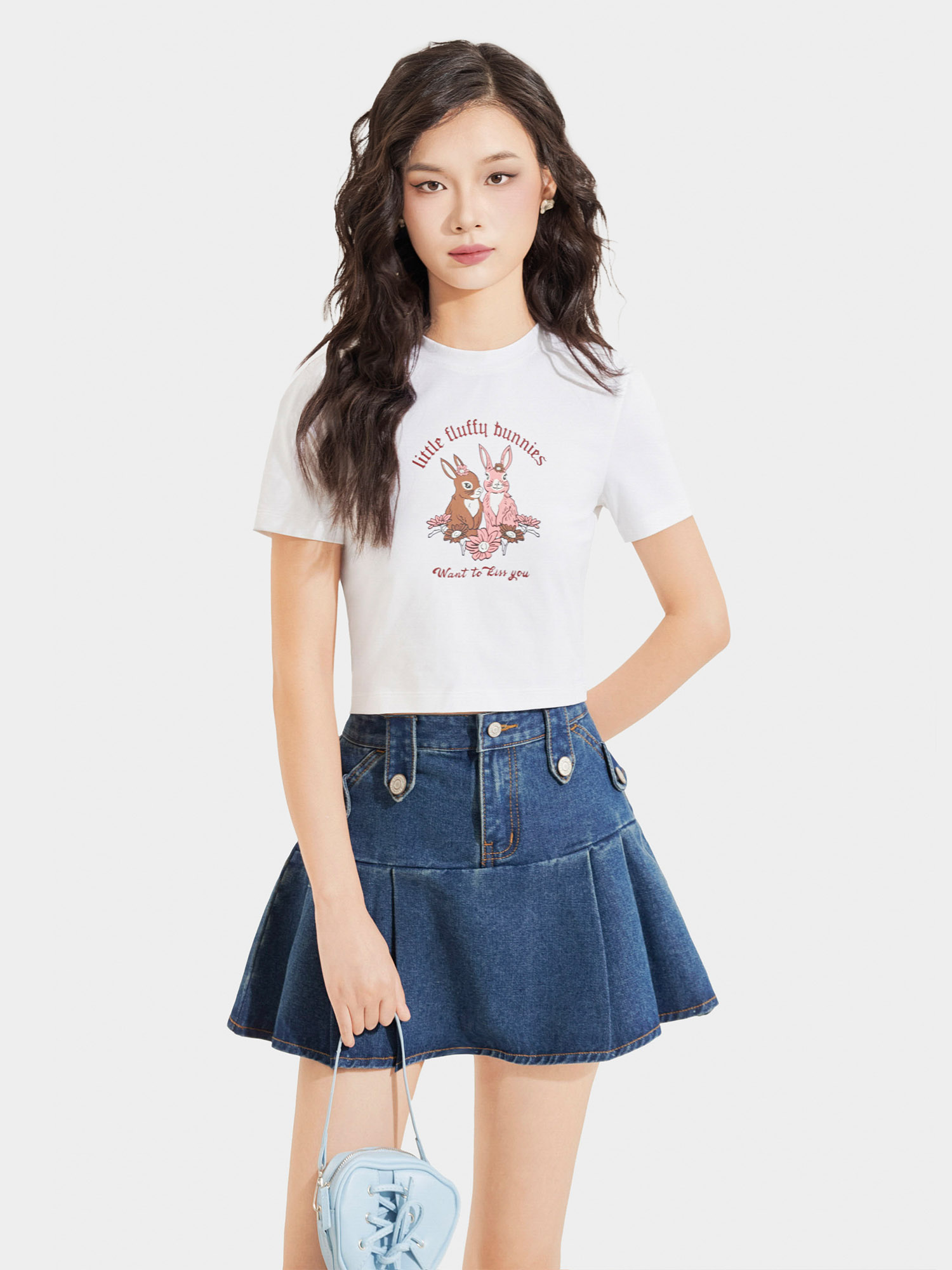 Váy jean mini xếp li diễu chỉ nổi