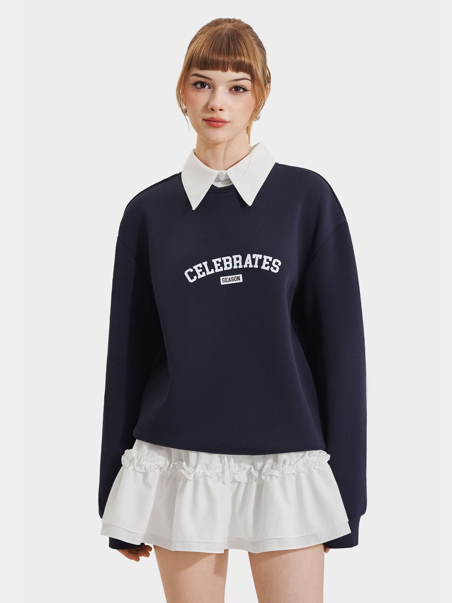  Áo sweater phối cổ sơ mi in chữ 
