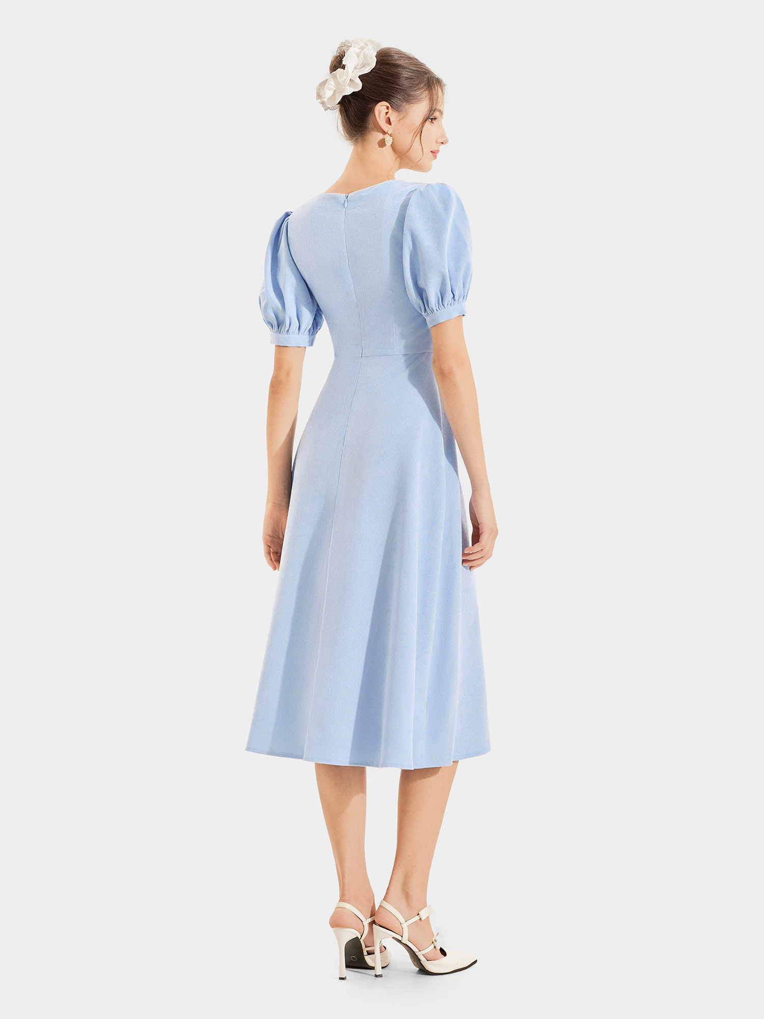 Đầm nhung midi tay phồng cổ tròn phối ren