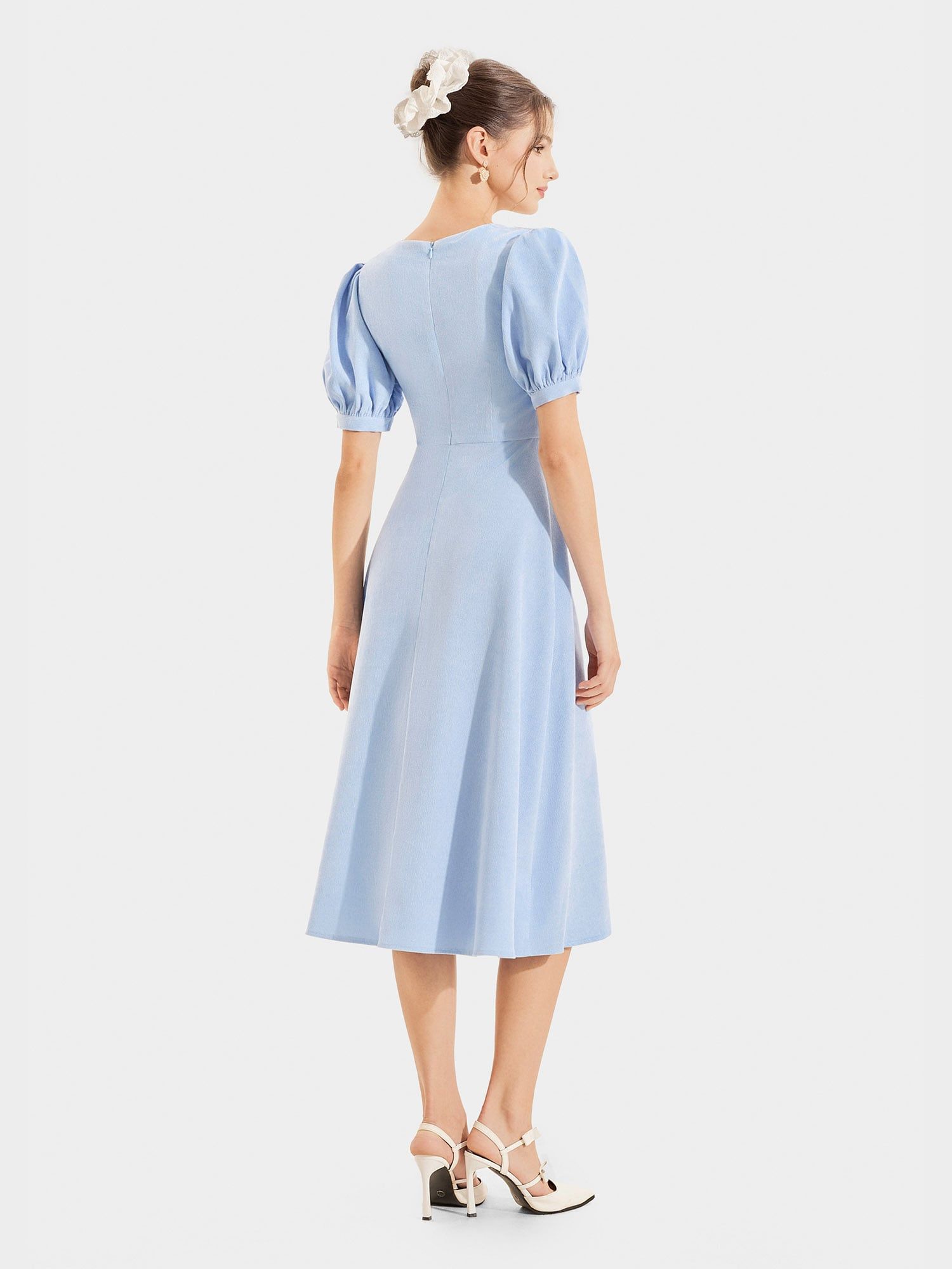  Đầm nhung midi tay phồng cổ tròn phối ren 