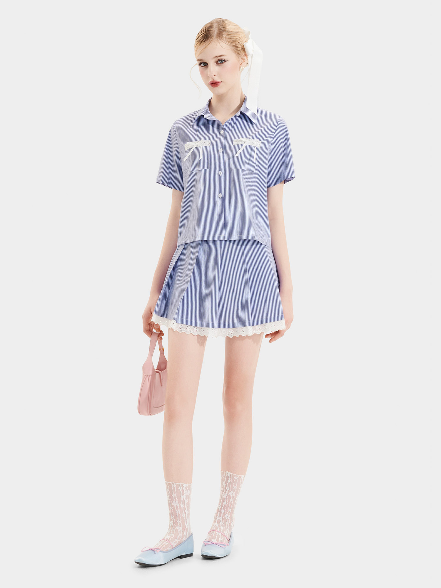 Áo sơ mi croptop 2 túi trước đính nơ