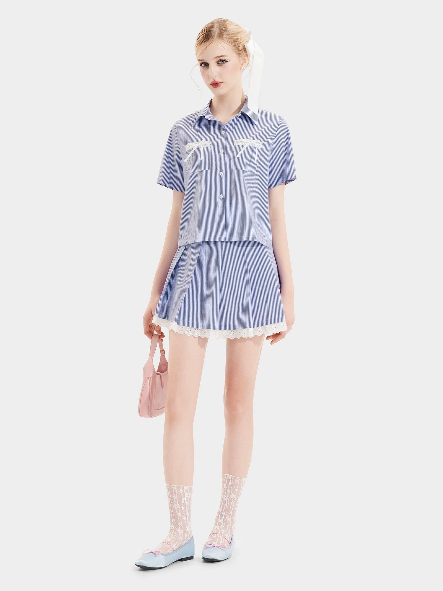  Áo sơ mi croptop 2 túi trước đính nơ 