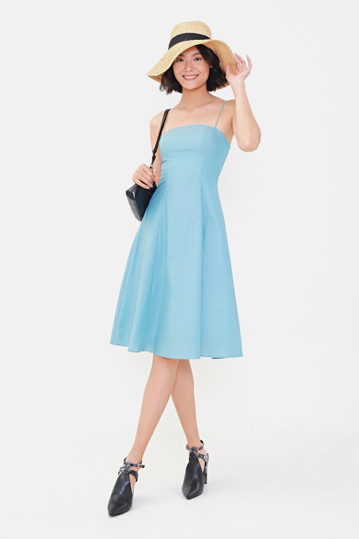 Đầm 2 dây linen mỏng