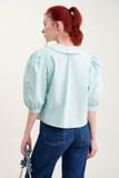  Áo sơ mi form rộng crop nhấn lá cổ 