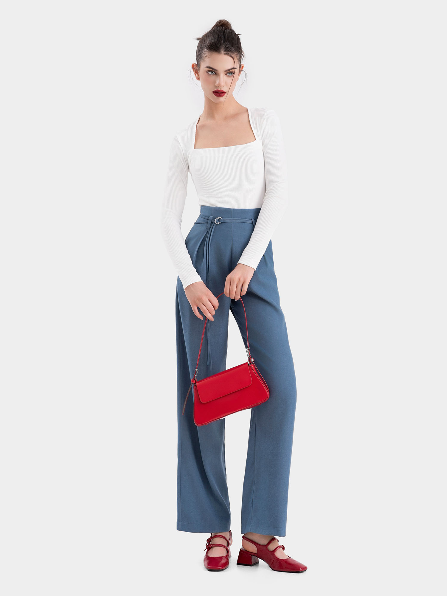 Quần dài ống suông xếp li trước 2 túi phối dây thắt lưng