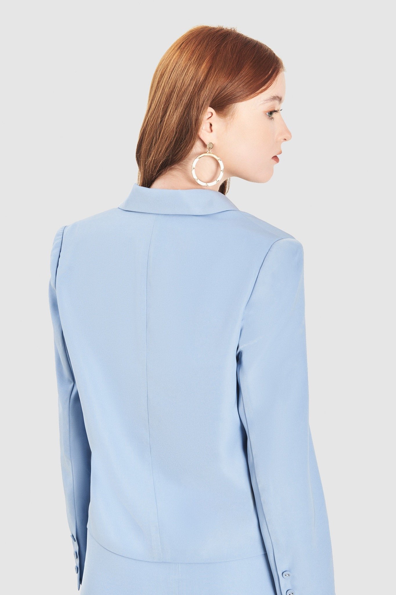 Áo blazer crop cài 1 nút