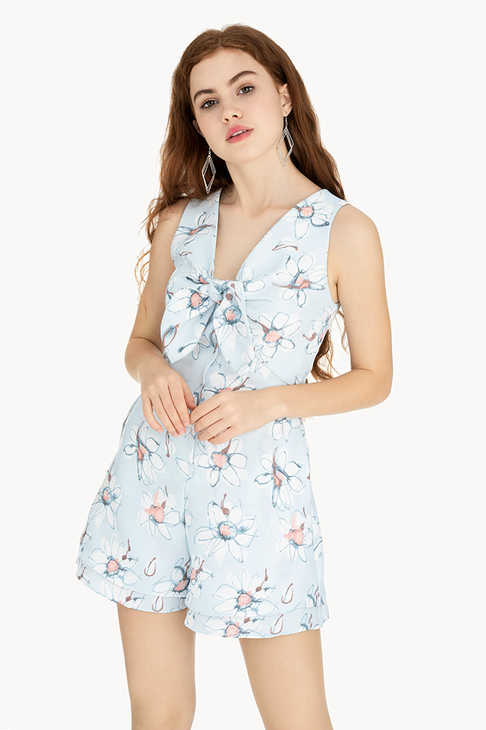 Jumpsuit hoa đúp 2 lớp