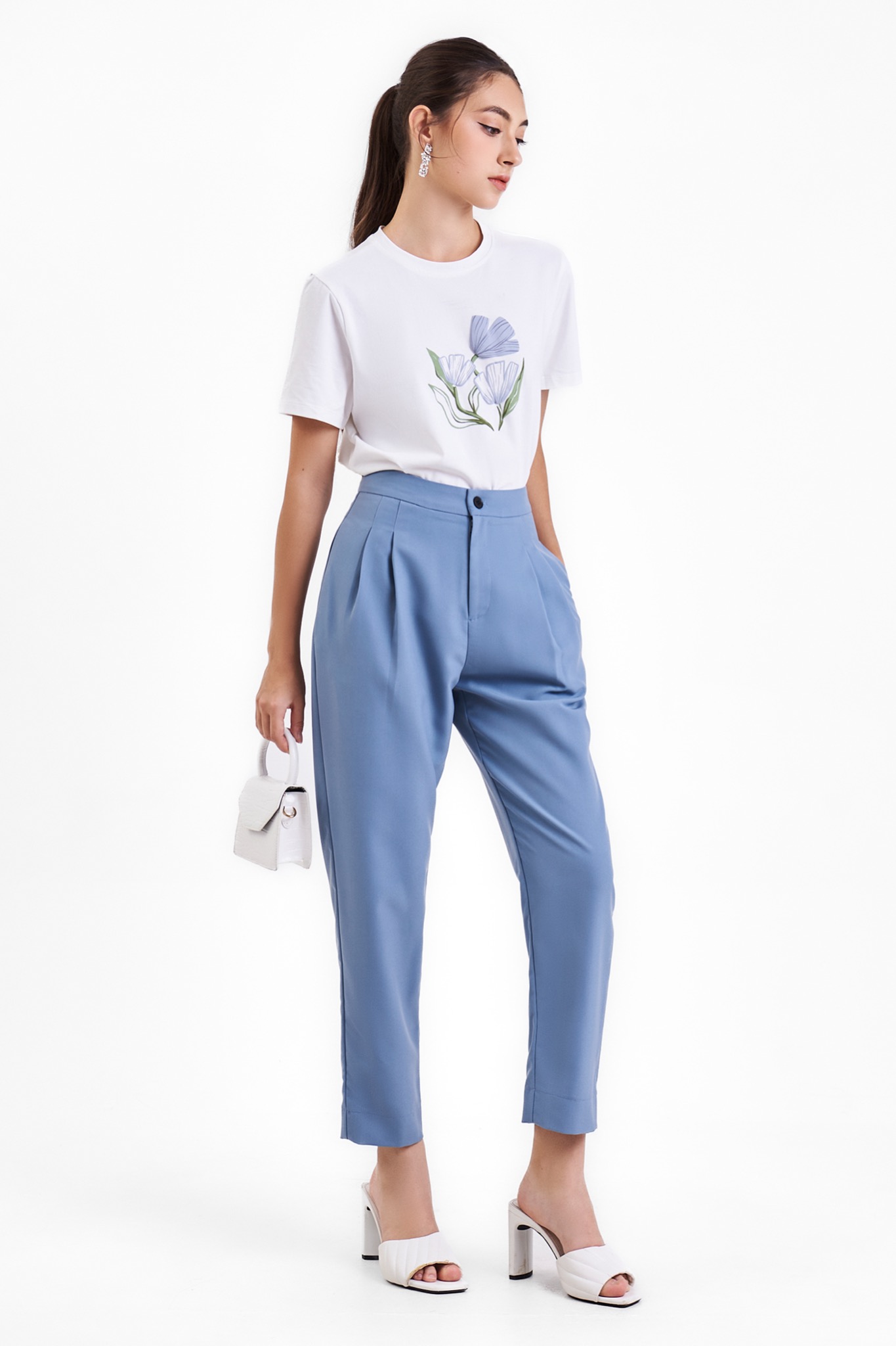 Quần form baggy xếp 4 ly