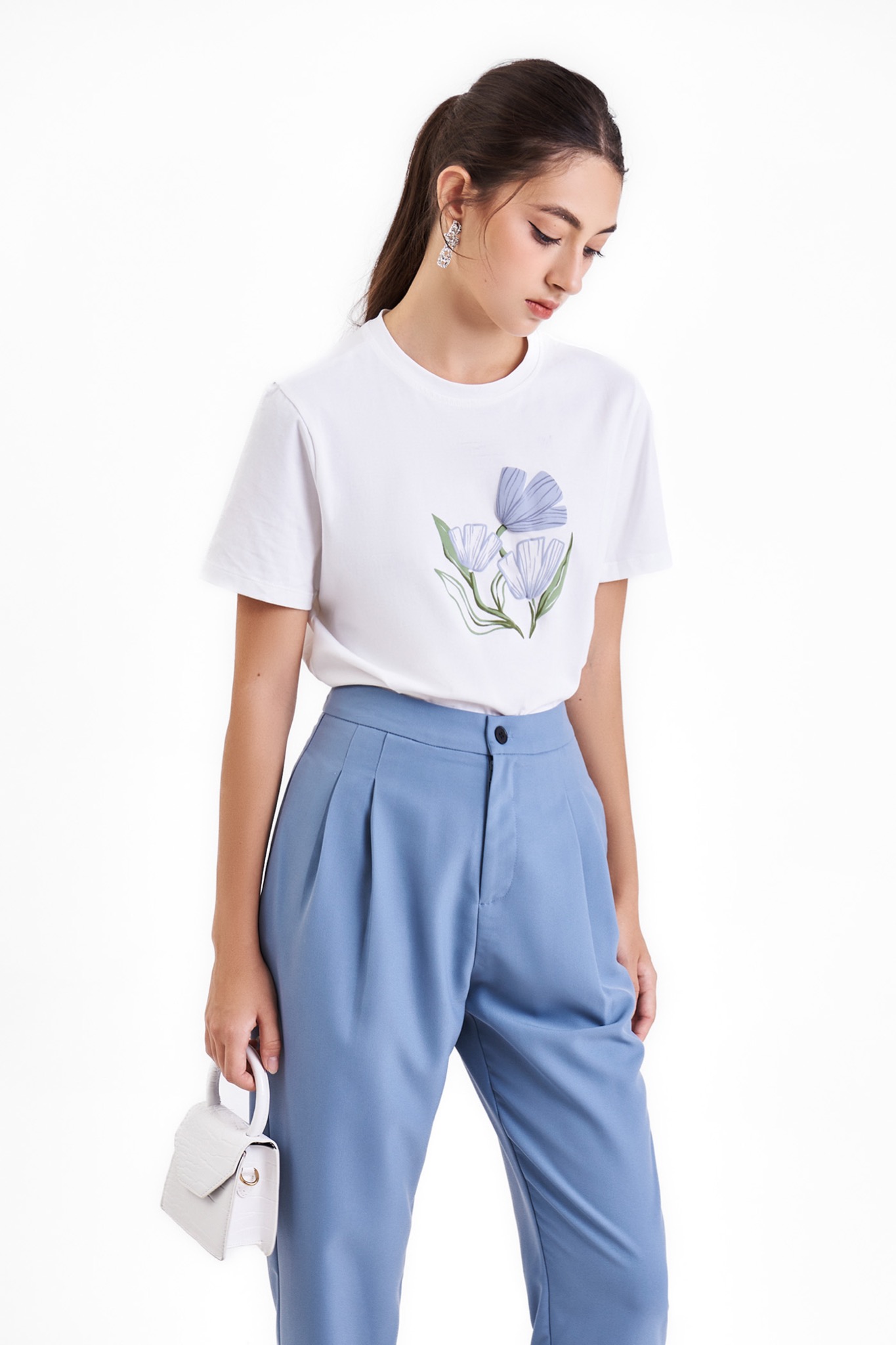 Quần form baggy xếp 4 ly