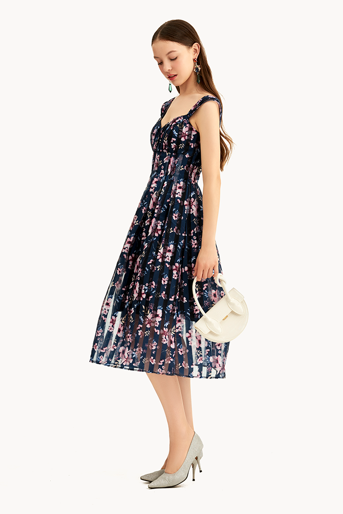 Đầm hoa văn sheer 2 dây