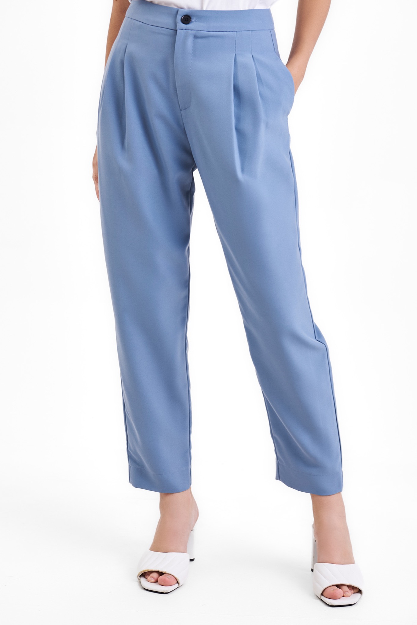 Quần form baggy xếp 4 ly