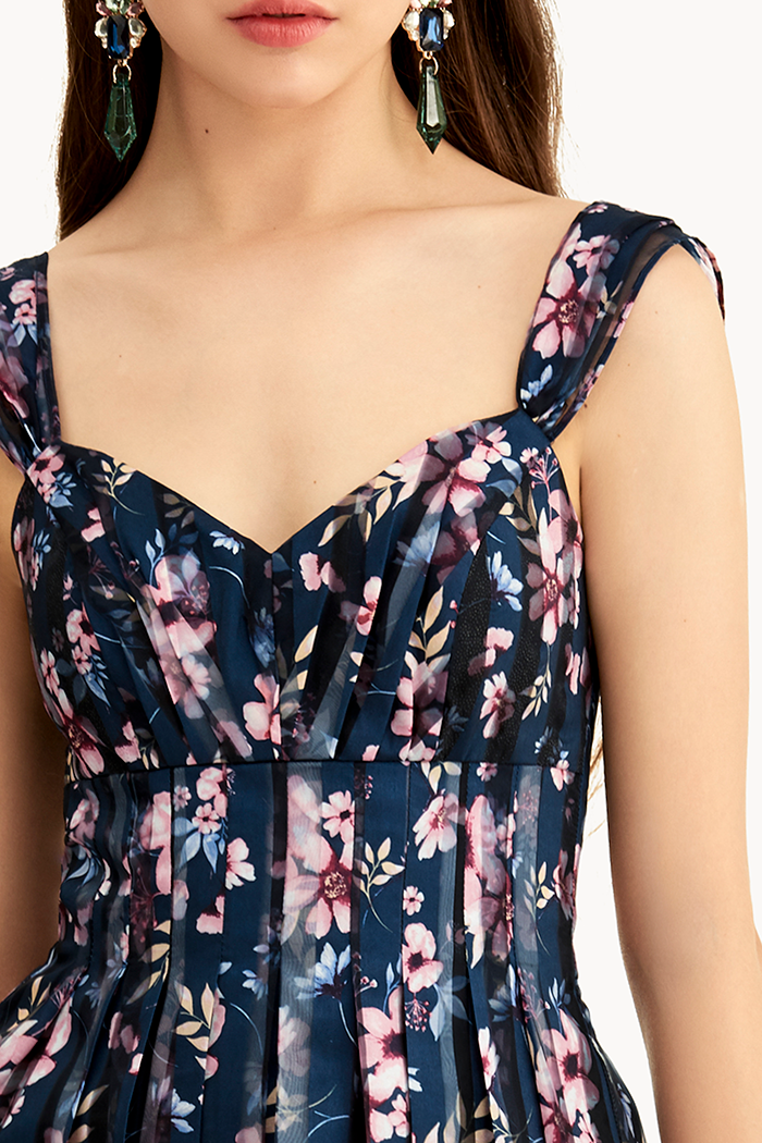 Đầm hoa văn sheer 2 dây