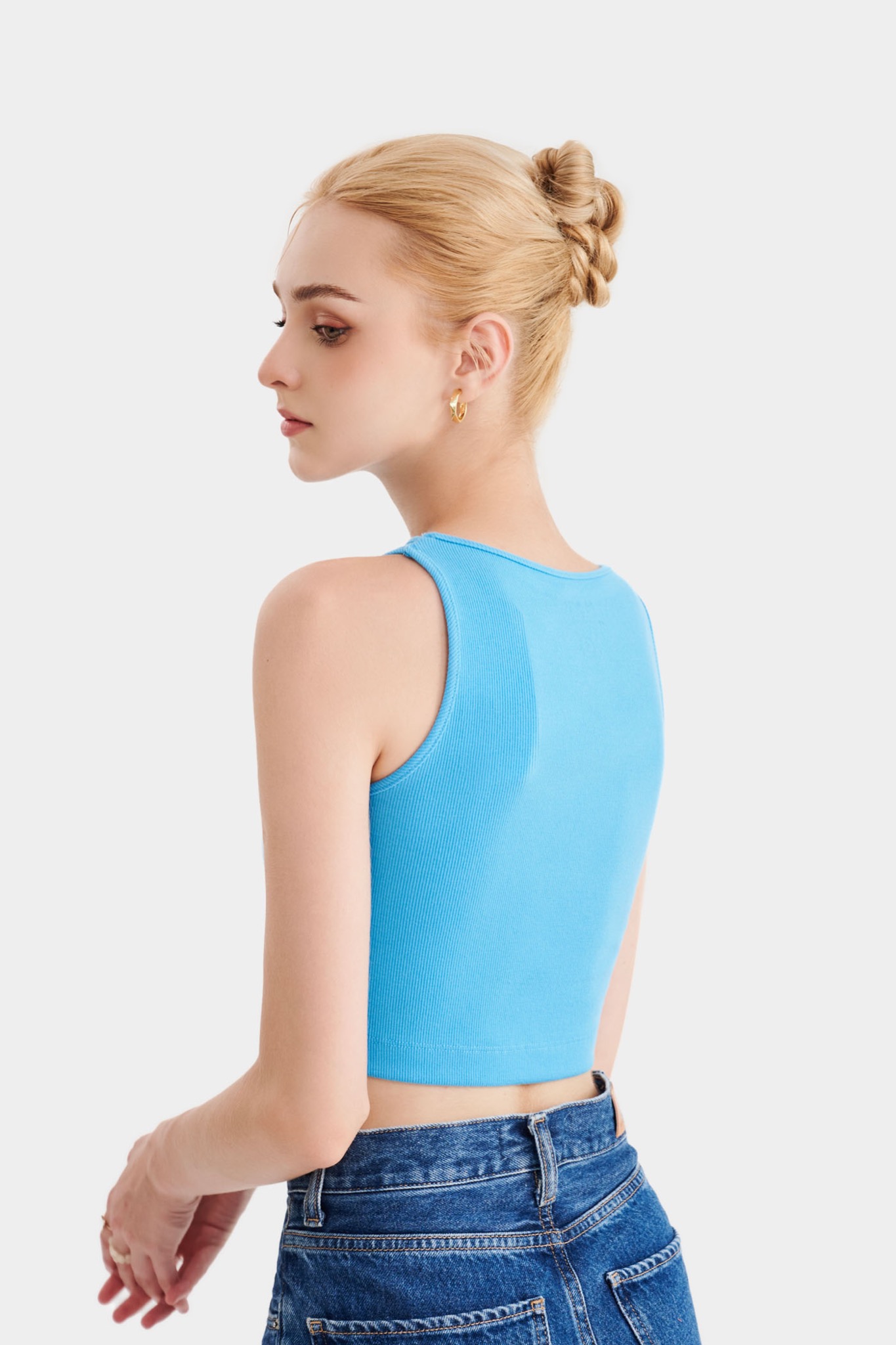 Áo thun crop 3 lỗ cổ thuyền