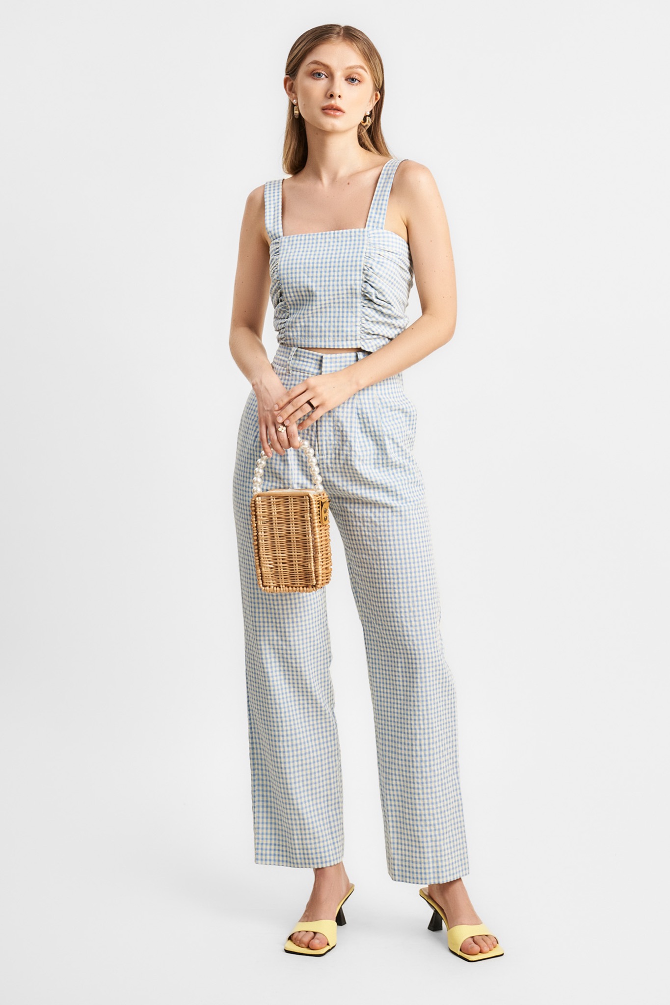 Áo crop top gingham nơ sau