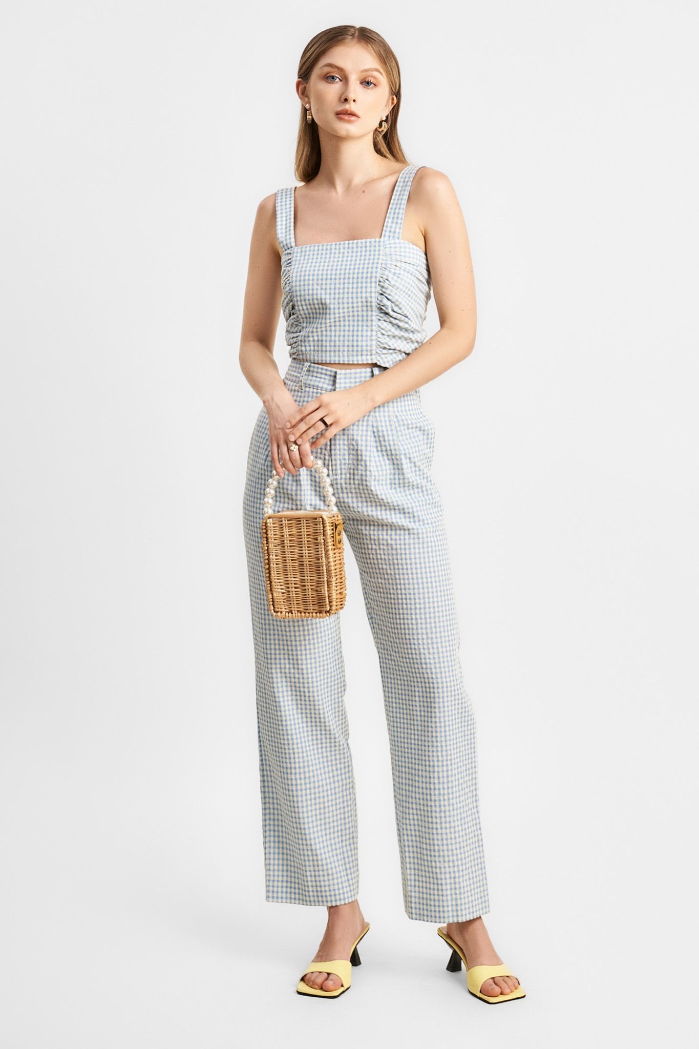  Áo crop top gingham nơ sau 