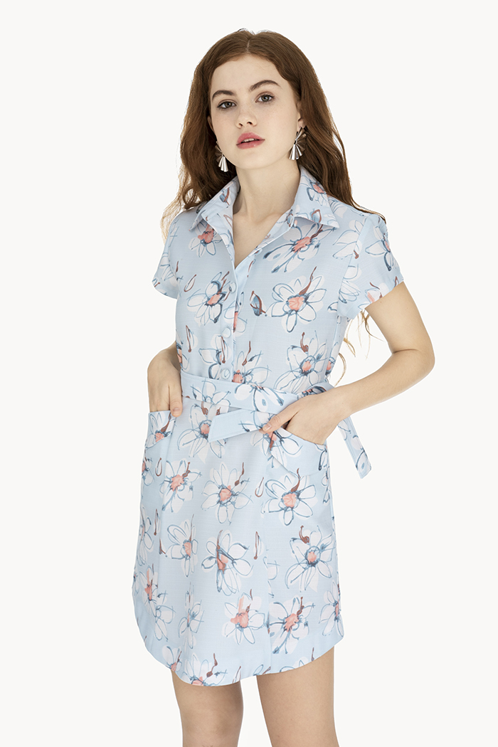 Đầm đắp 2 túi hoa vẽ tay