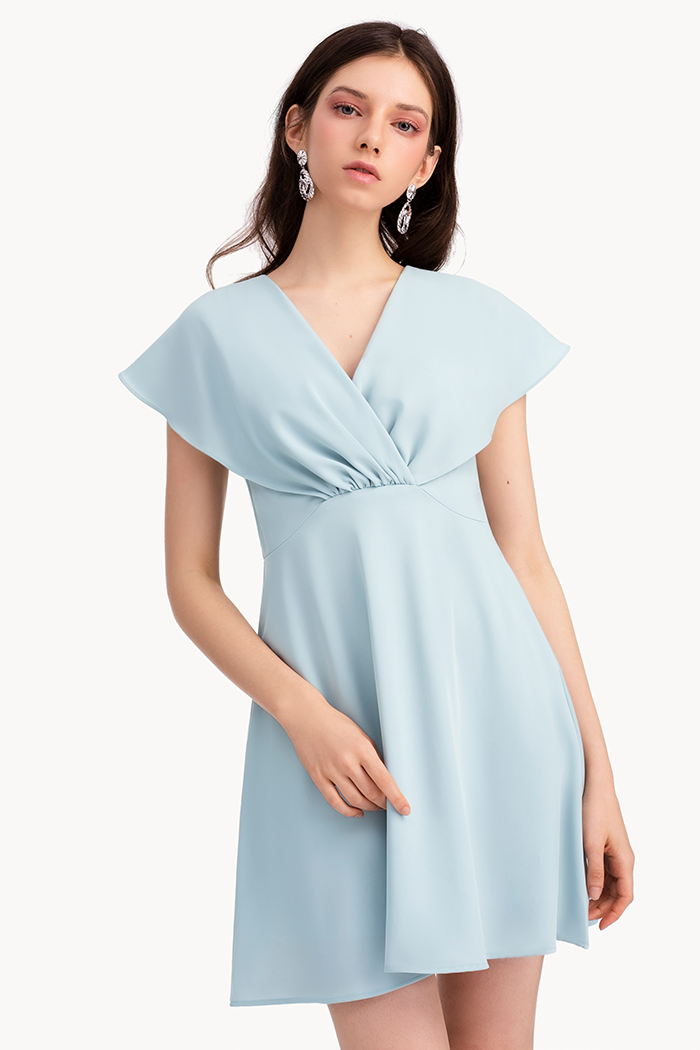 Đầm A đắp chéo ngực cổ bèo