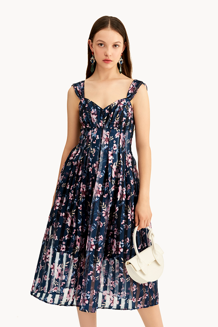 Đầm hoa văn sheer 2 dây