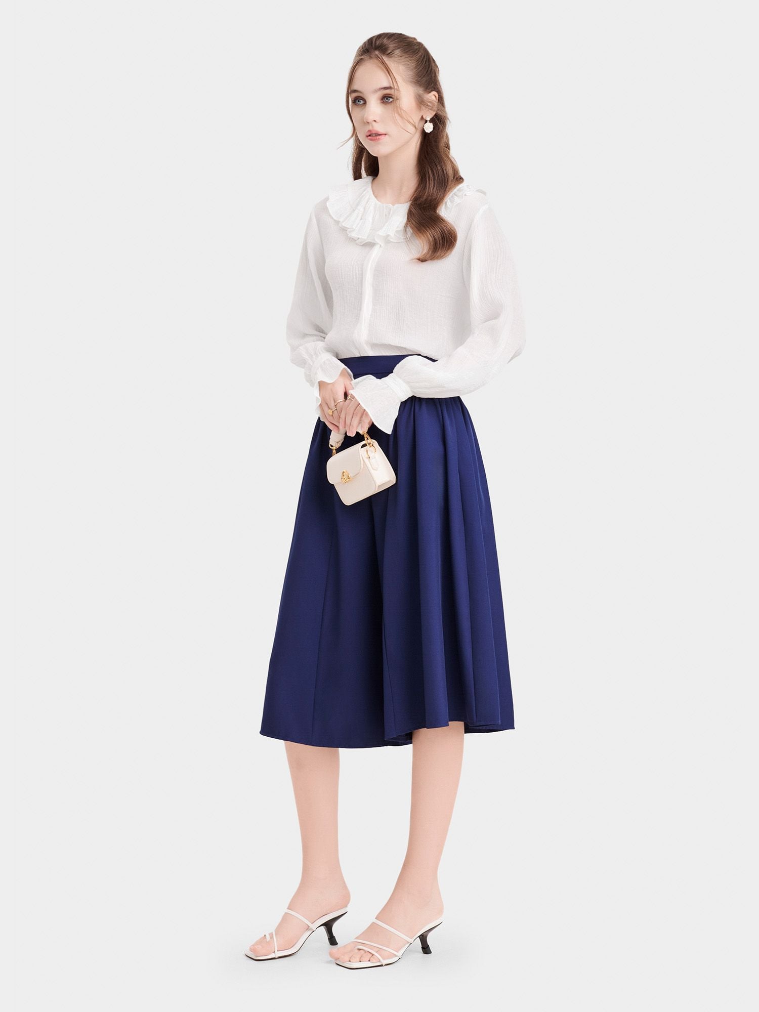  Quần culotte xếp li hông 