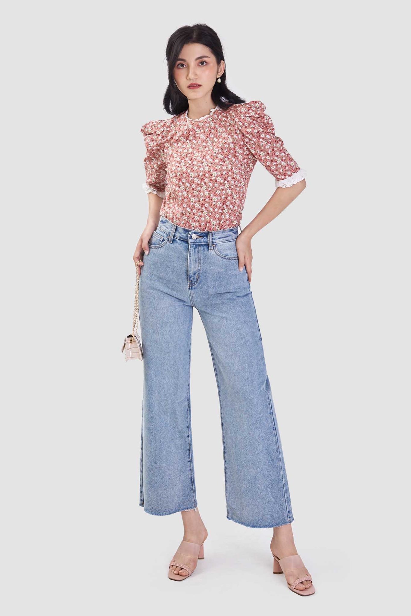 Quần jeans lưng cao ống suông