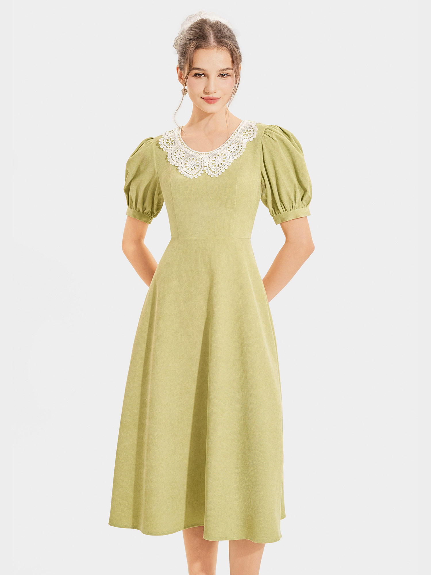 Đầm nhung midi tay phồng cổ tròn phối ren