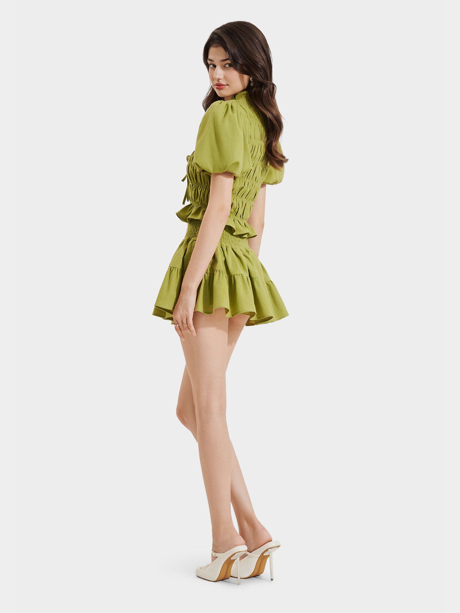  Áo linen tay phồng smocking cổ tim phối bèo đính nơ 
