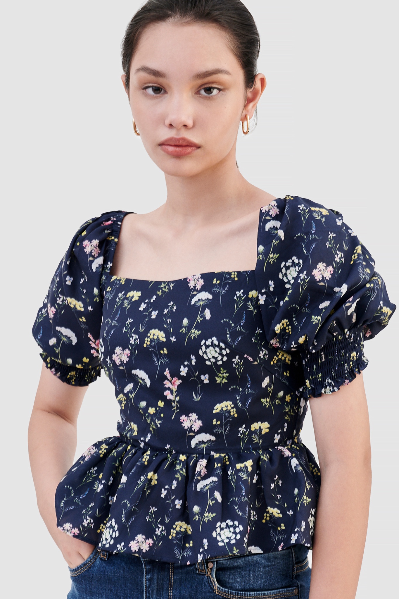 Áo kiểu tay bèo smocking