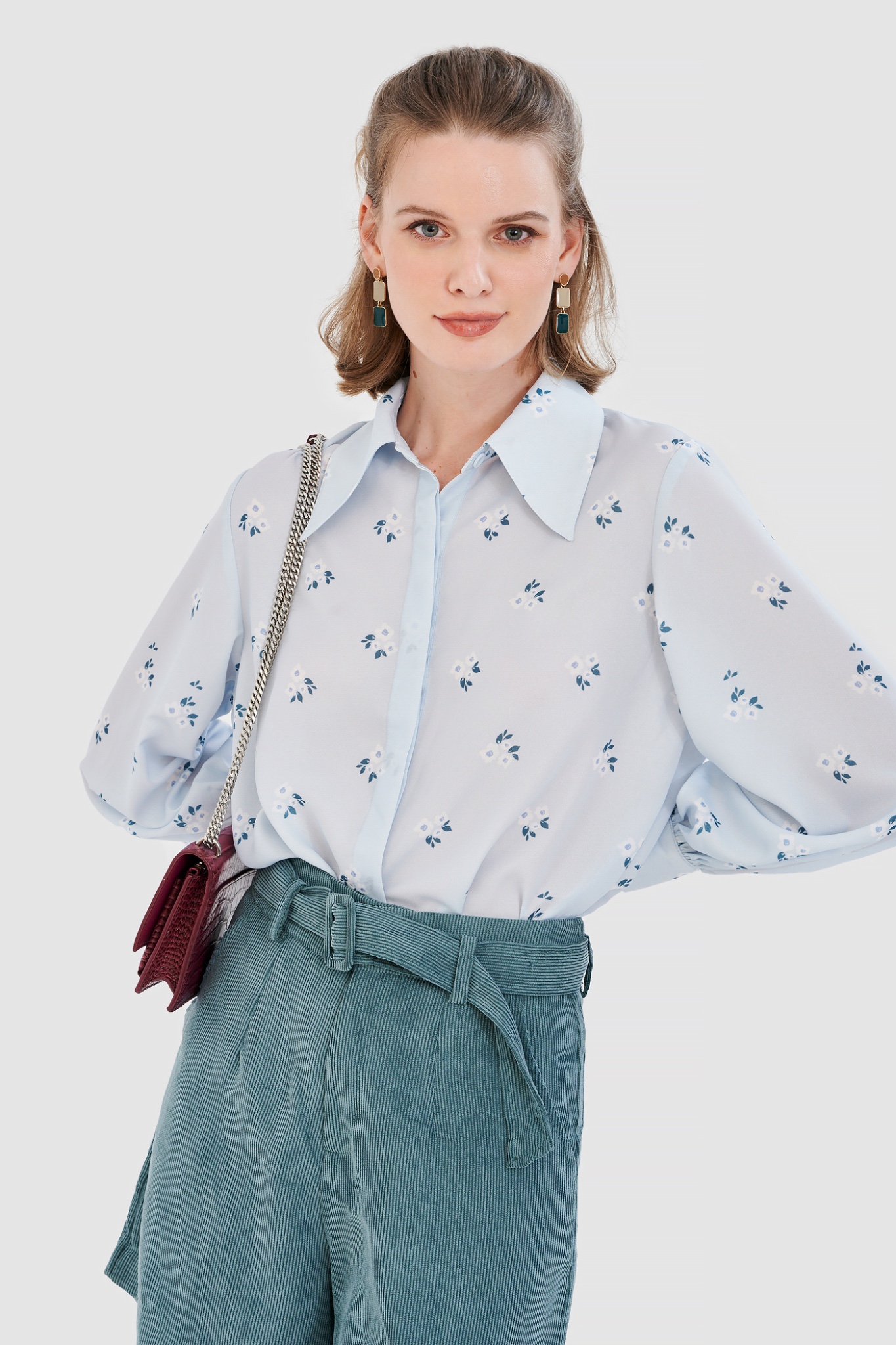 Quần short nhung gân kèm nịt