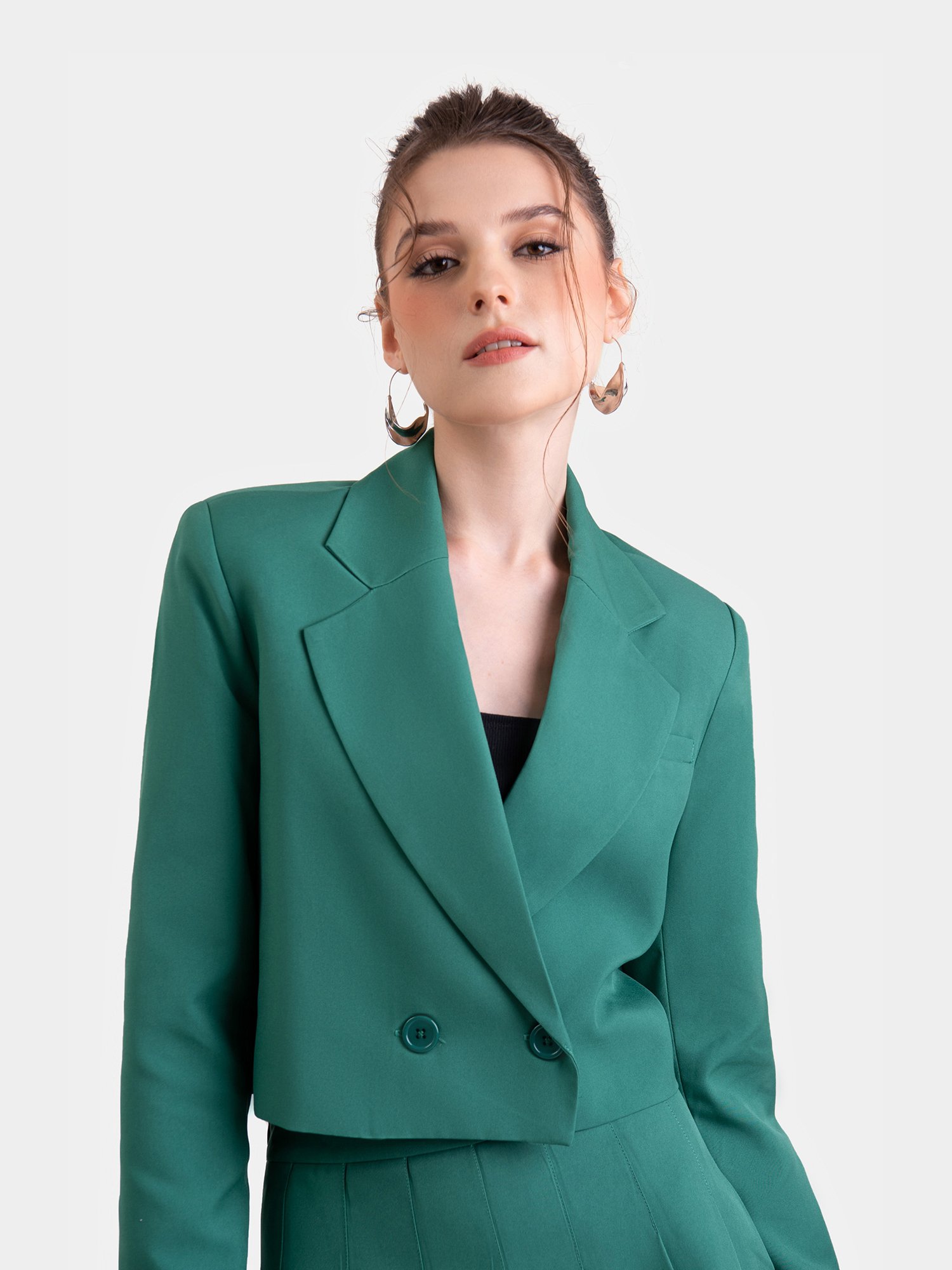 Áo cropped blazer tay dài cài nút