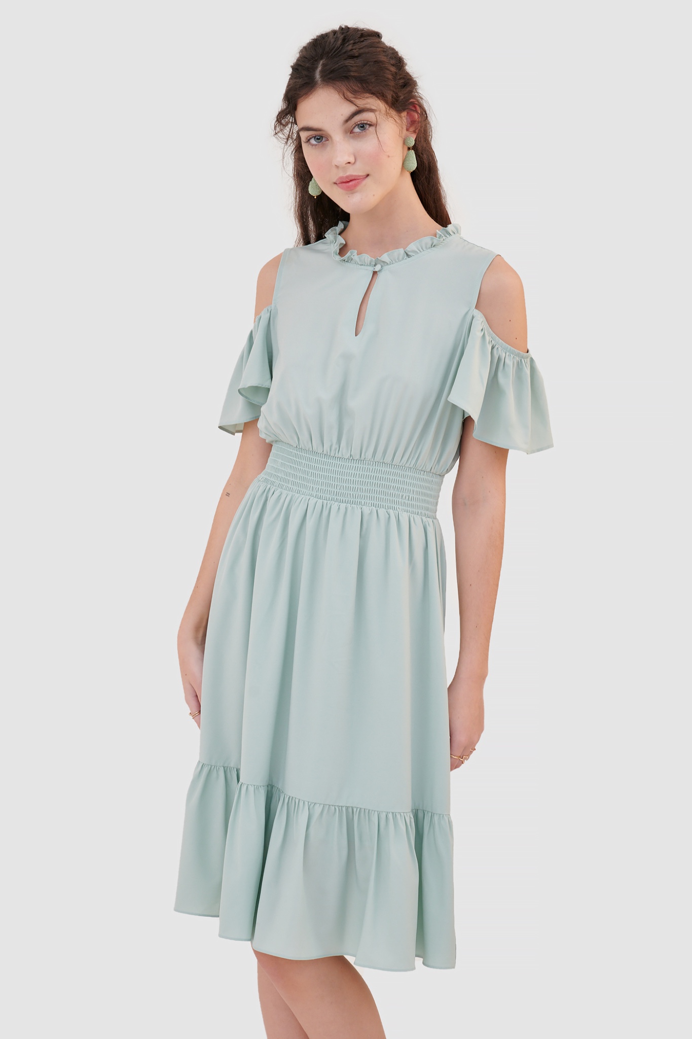 Đầm cutout vai smocking eo
