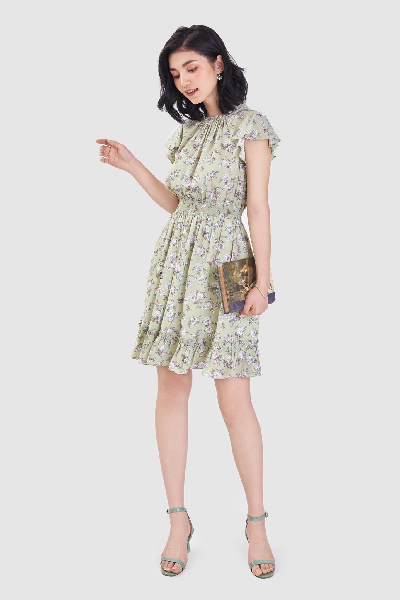 Đầm tay bèo con nhấn smocking eo