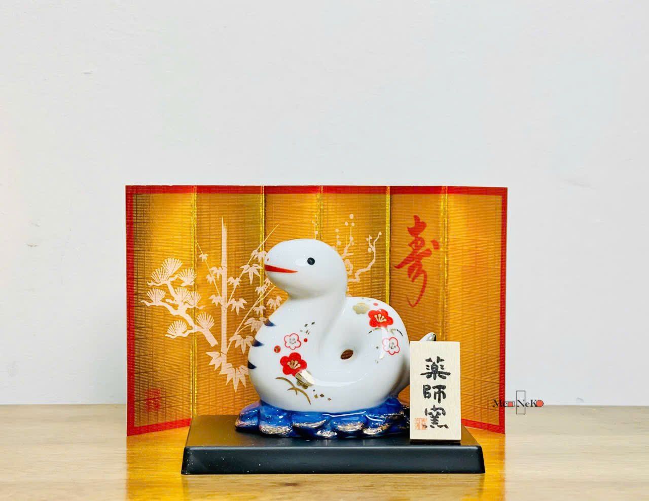  Rắn trắng sứ hoa văn anh đào đỏ RN88 