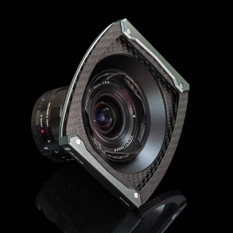 Voigtlander 12mm f/5.6 version III – M&E mount filter's holder