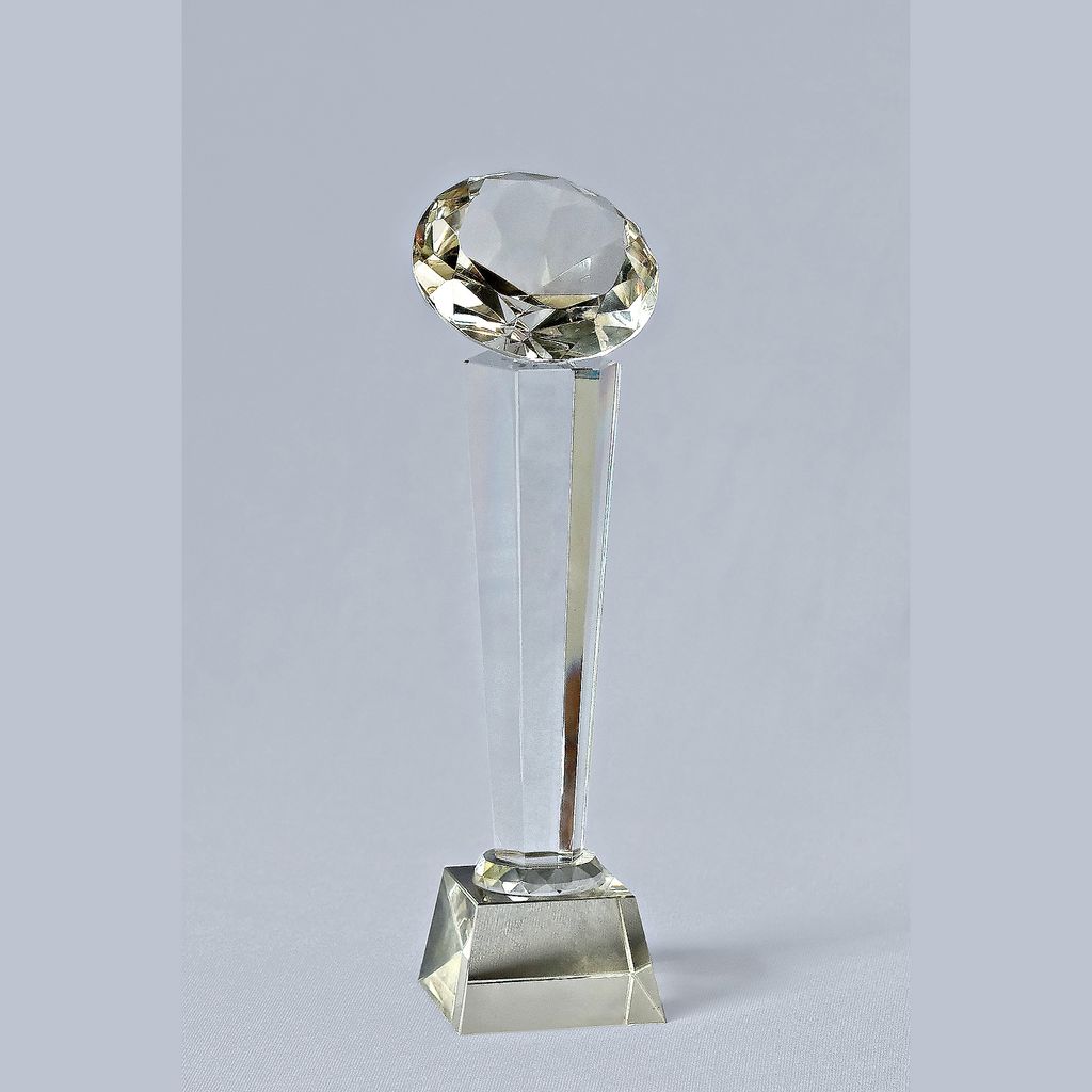 Cúp pha lê kim cương