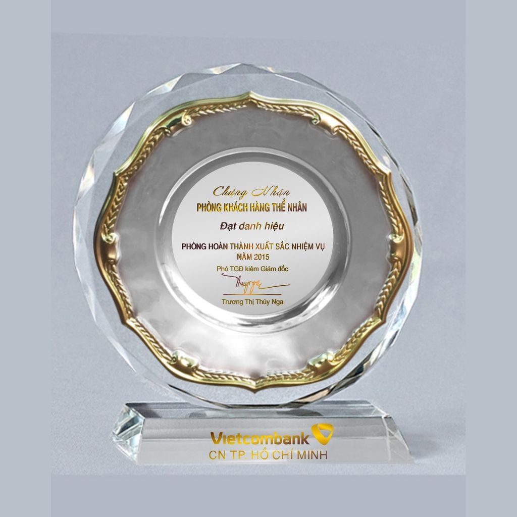 Kỷ niệm chương mặt kim loại đế pha lê