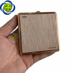Công tắc đơn 1 chiều AKKO STAR 04030 màu vàng đồng