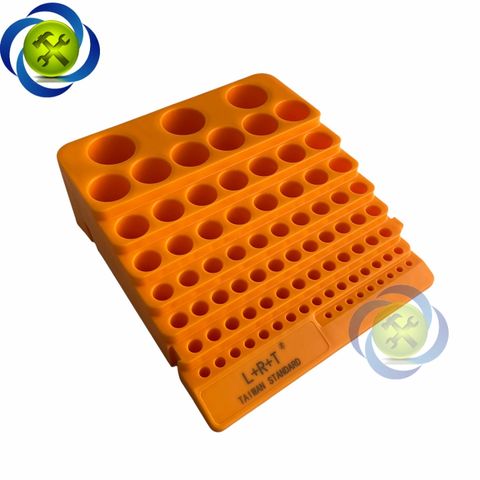 Khay nhựa cắm mũi khoan L+R+T LRT-84L kích thước 215mm x 192mm có 84 lỗ