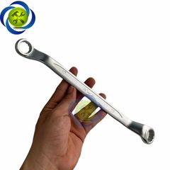 Cờ lê hai đầu tròng 17x19mm KWT