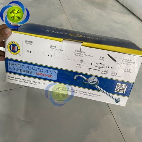 Cây bơm dầu quay tay C-Mart L0019-32 50/Lmin (ống hút lắp ghép)