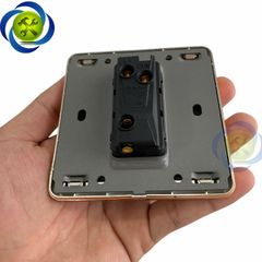 Công tắc đơn 1 chiều AKKO STAR 04030 màu vàng đồng